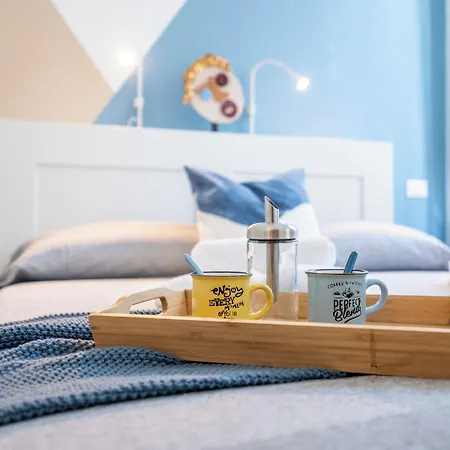 Anna De Miracoli By Pleiades 比萨