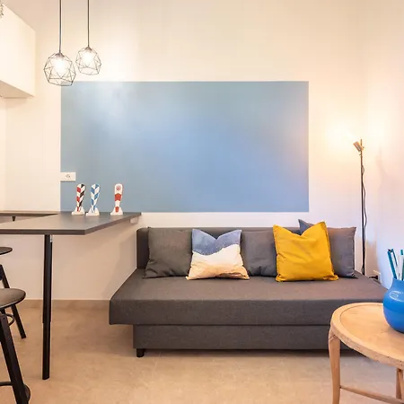 Anna De Miracoli By Pleiades * 比萨