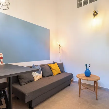 Anna De Miracoli By Pleiades